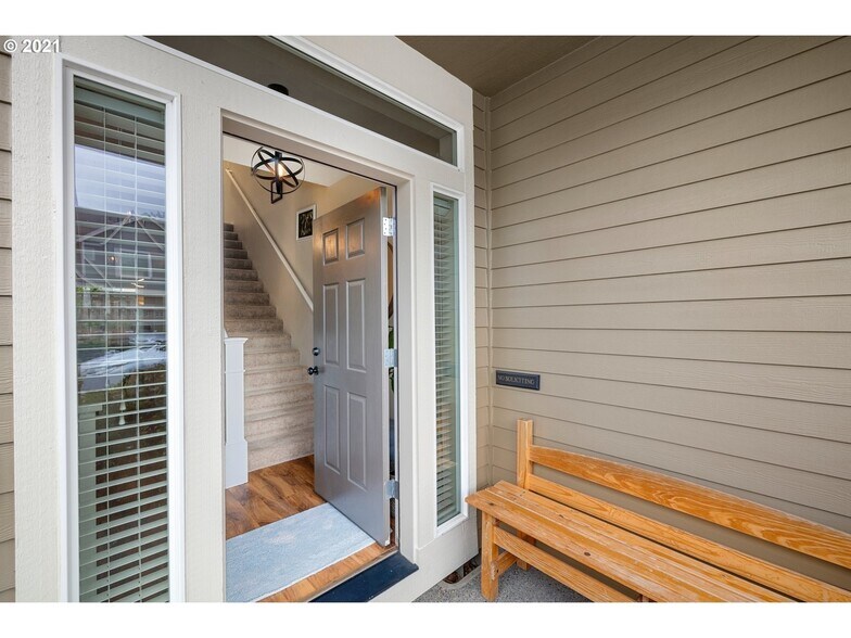 Building Photo - 17293 SW Berkeley Ln
