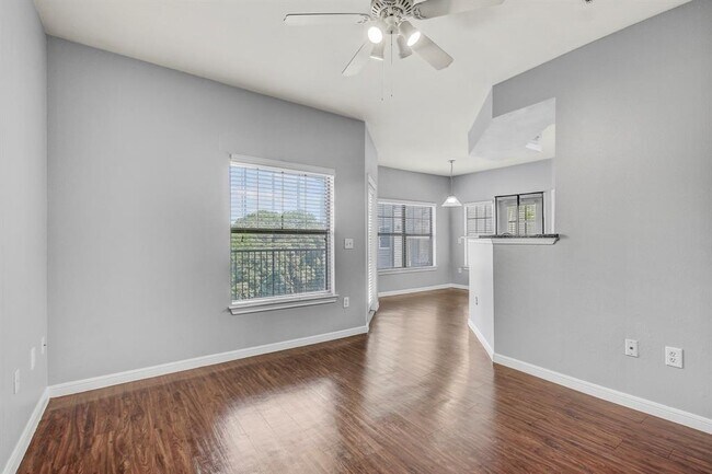 Building Photo - 2320 Gracy Farms Ln