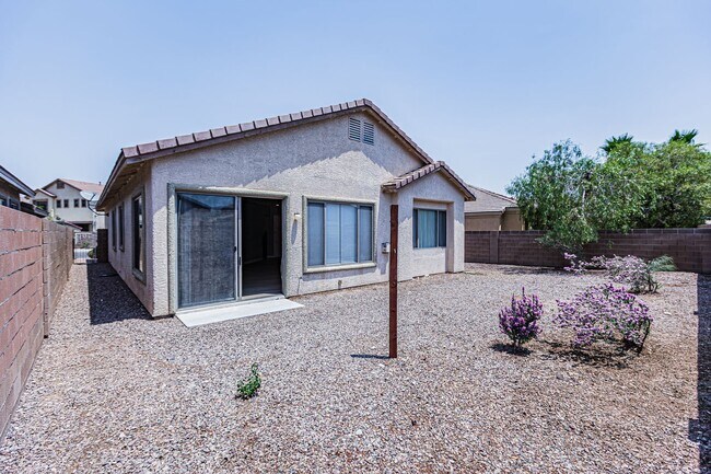 Building Photo - 1 Story home located in Southern Highlands