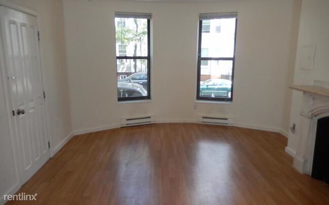 Building Photo - 236 Webster St