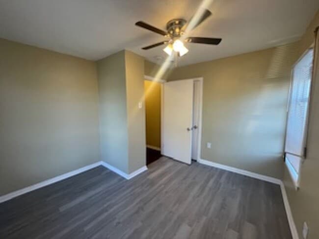 Building Photo - 4022 Lowman St