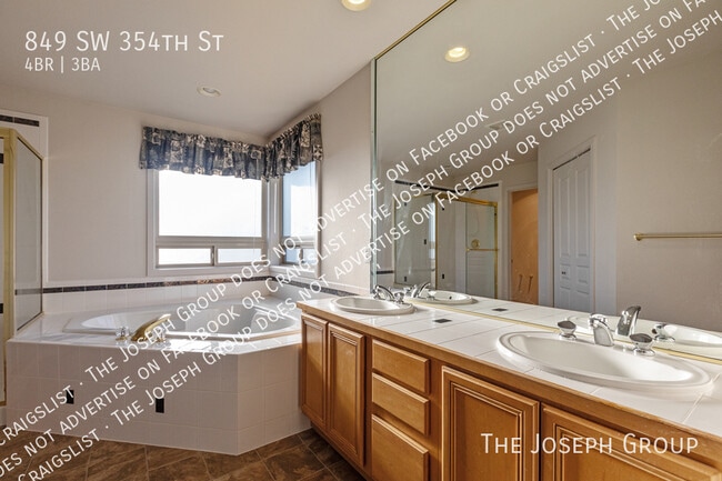 Building Photo - 849 SW 354th St