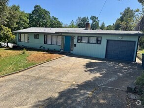Building Photo - Beautiful West Redding Home