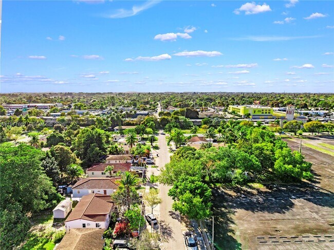 Building Photo - 581 NW 113th St