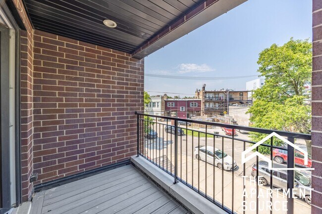 Building Photo - 4017 N Monticello Ave