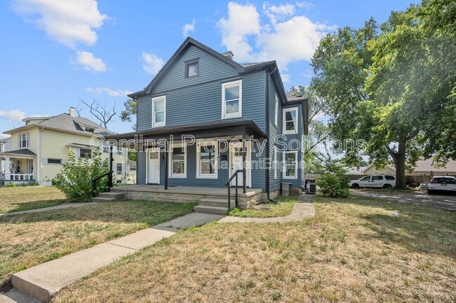Building Photo - 1227 Woodside Blvd