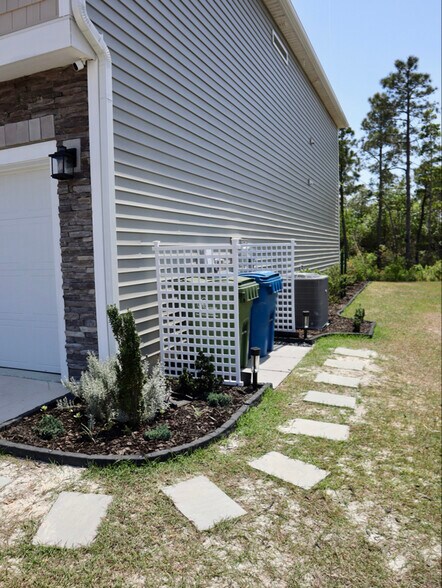 Building Photo - 404 Willet Ct