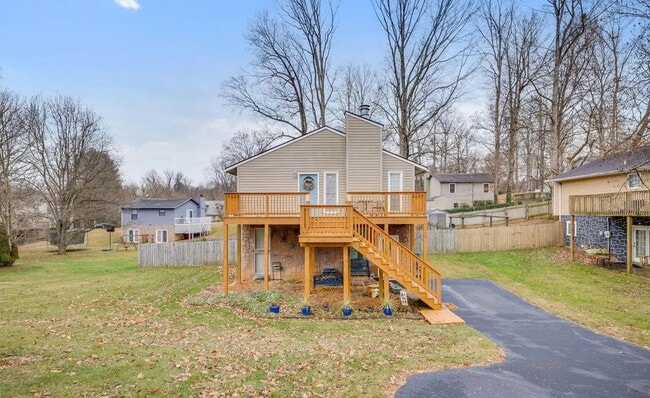 Building Photo - 1813 Todd Dr