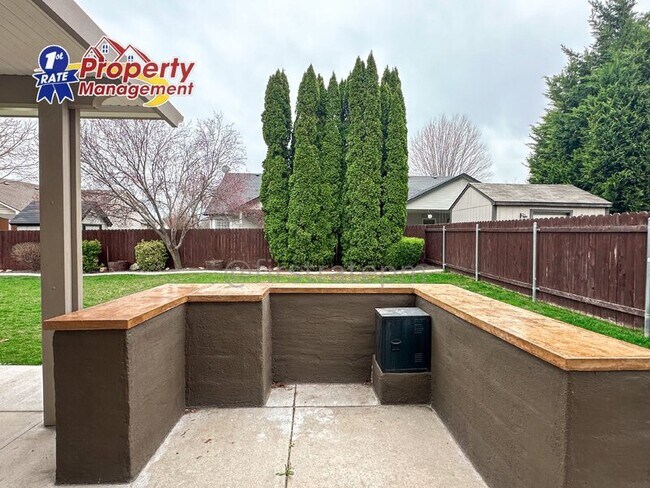 Building Photo - 2688 N Cinnamon Pl