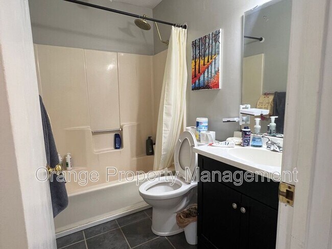 Building Photo - 343 Old Greenville Hwy