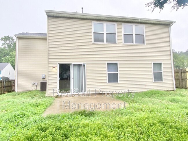 Building Photo - 117 Old Hollow Rd