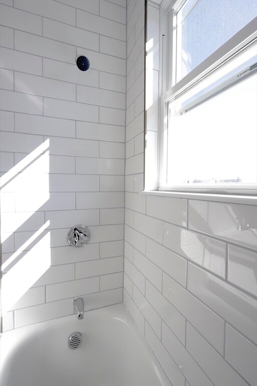 Building Photo - 189 Elm St