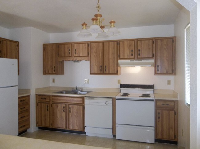 Building Photo - 3301 N Tani Ct