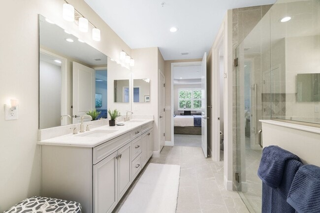 Building Photo - 2-Bed First Floor Home Rental In Gated Community With Amenities