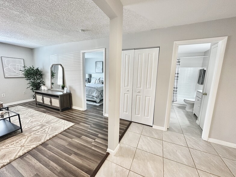 Soho Village 2512 W Stroud Ave Tampa FL 33629 Apartment Finder