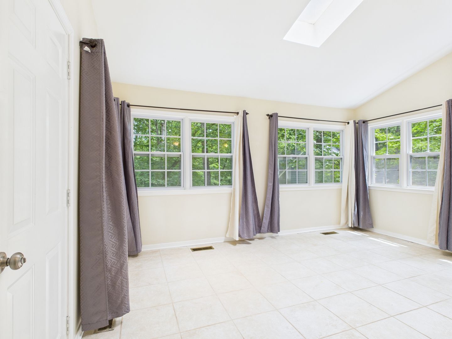 Building Photo - 9106 Barnwell Cir