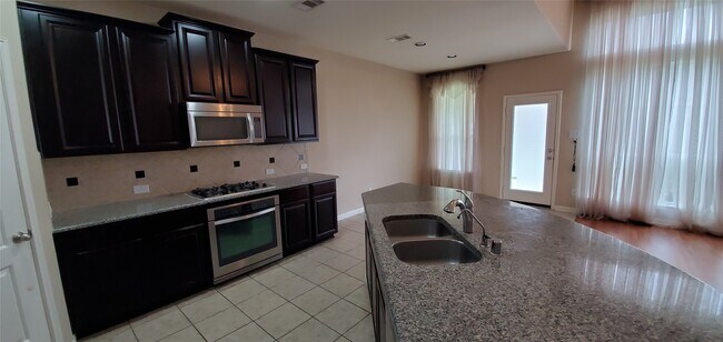 Building Photo - 26306 Reston Hill Ln