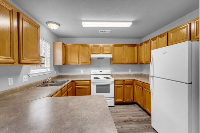Building Photo - 1997 Rod Cove Unit A