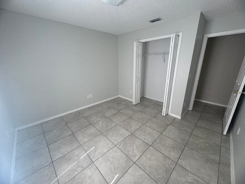 Building Photo - 2161 Jessa Dr
