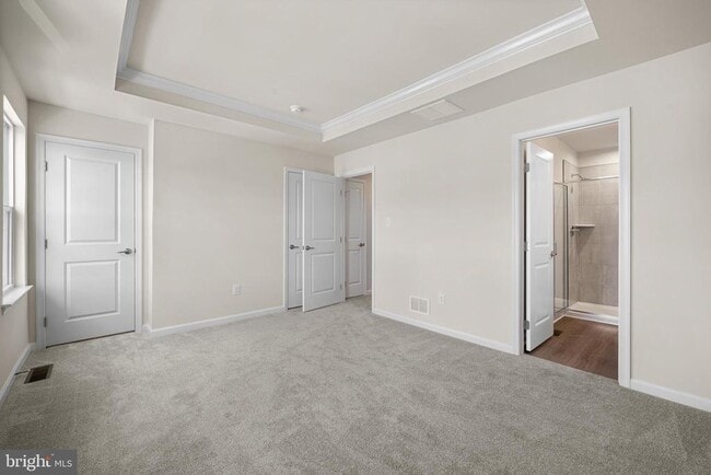 Building Photo - 46 SAND HILLS Dr