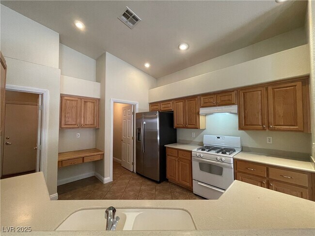 Building Photo - 6224 Dara St
