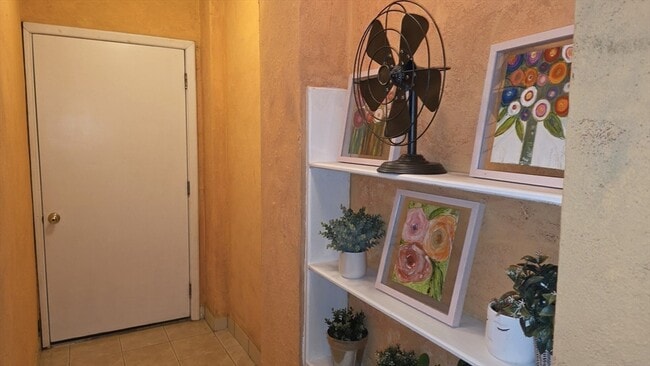 Building Photo - 85 Burlingame Rd