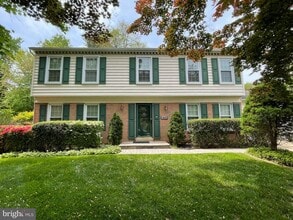 Building Photo - 1816 Midlothian Ct