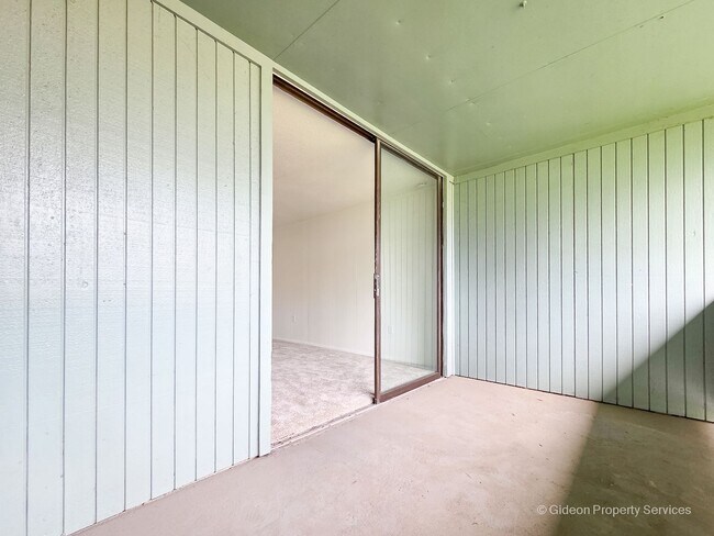Building Photo - 711 SW 75th St