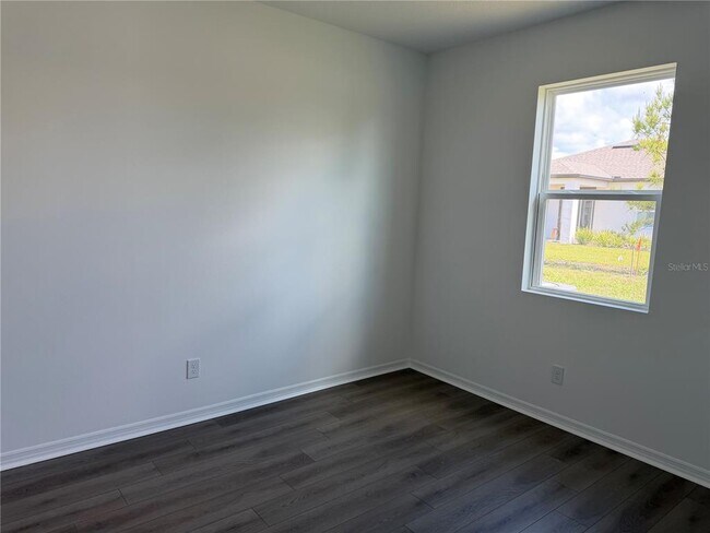 Building Photo - 5777 Haystack Dr