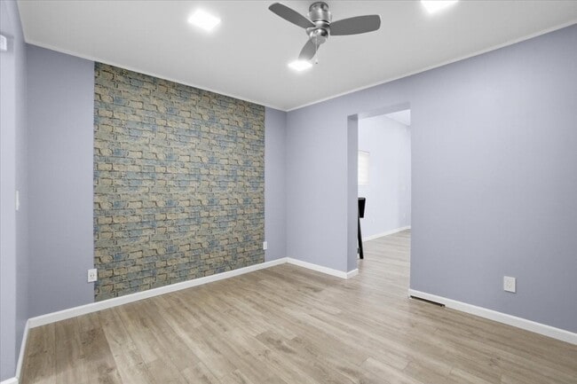 Building Photo - 16405 E Layton Ave