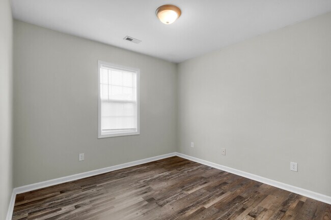 Building Photo - 152 Crooked Run Dr