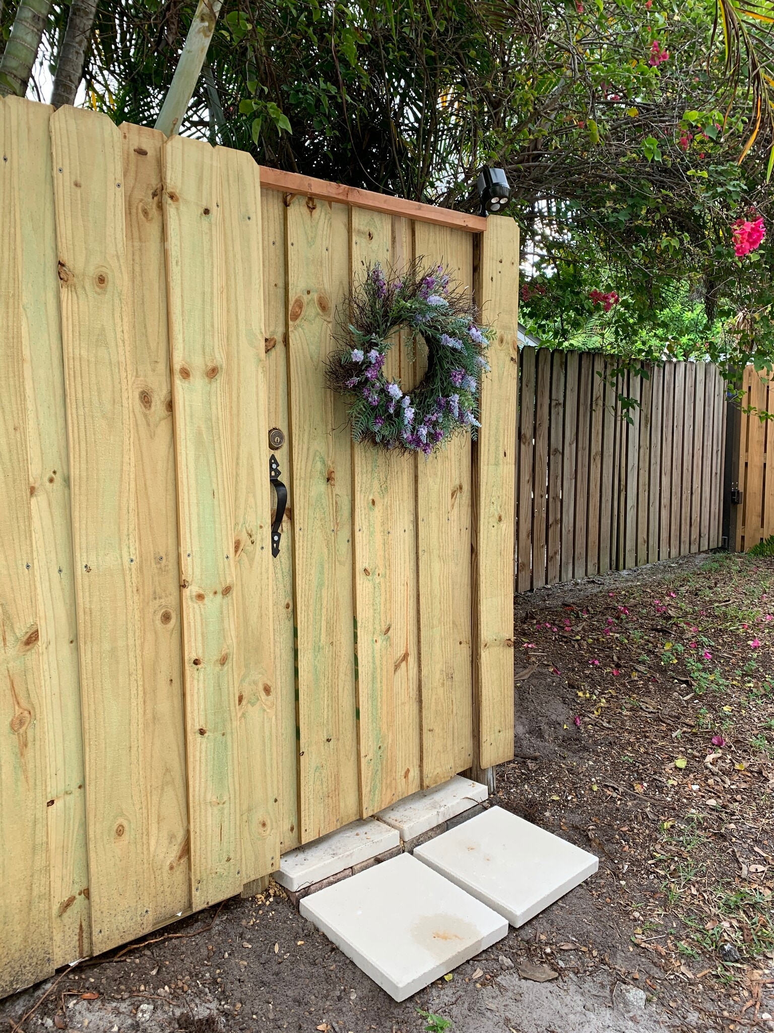 Building Photo - 1229 SE 2nd St