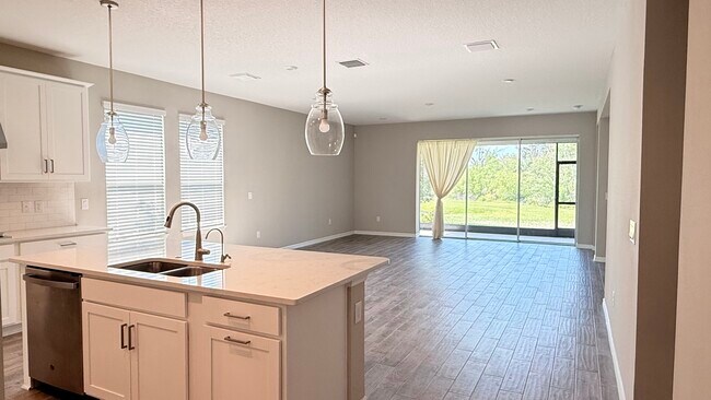 Building Photo - 5911 Fieldmoor Ct