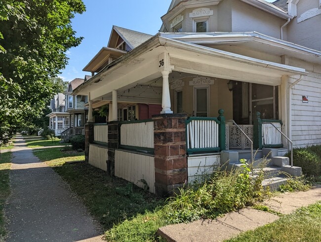 Primary Photo - 36 Rowley St