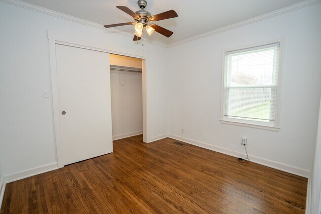 Building Photo - Charming And Cozy 2 Bedroom Home