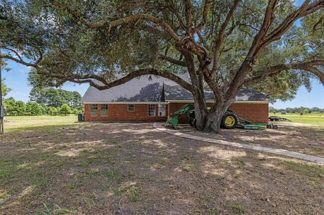 Building Photo - 1178 Co Rd 105