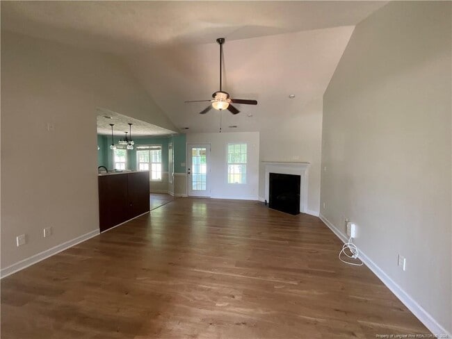 Building Photo - 404 Windover Dr