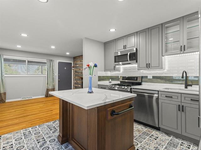 Building Photo - 2205 Clover Ave