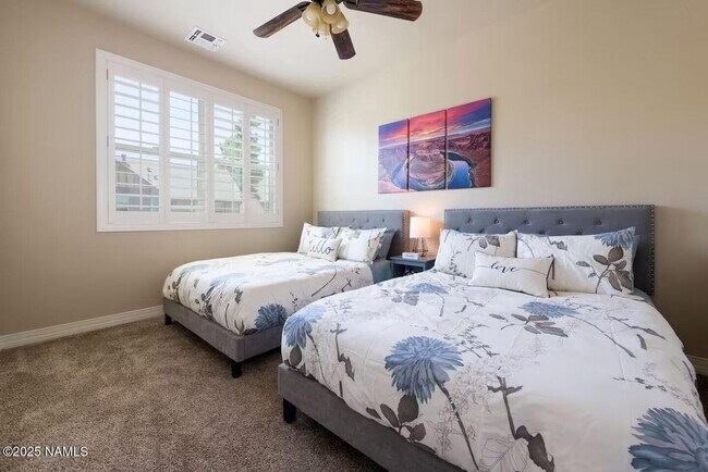 Building Photo - Elegant Presidio in the Pines Home! 5 Bed, 2.5 Bath + 2 Car Gar. & A/C! Students & Small Pets OK!...