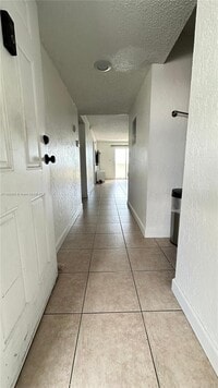 Building Photo - 6060 W 21st Ct