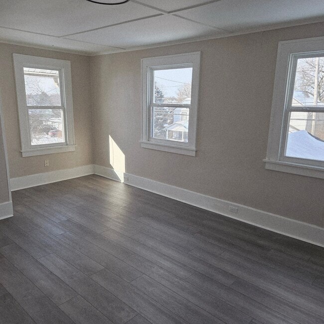 Building Photo - 35 Buffalo St