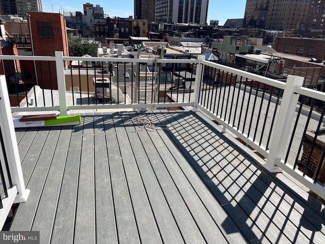 Building Photo - 2008 Chestnut St