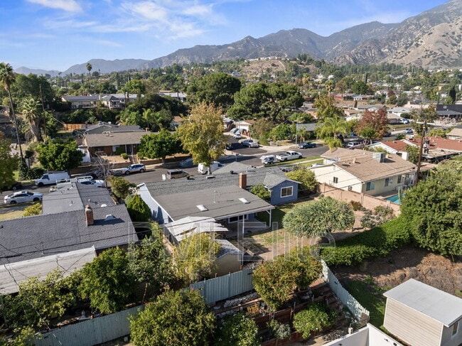 Building Photo - 12660 Lazard St