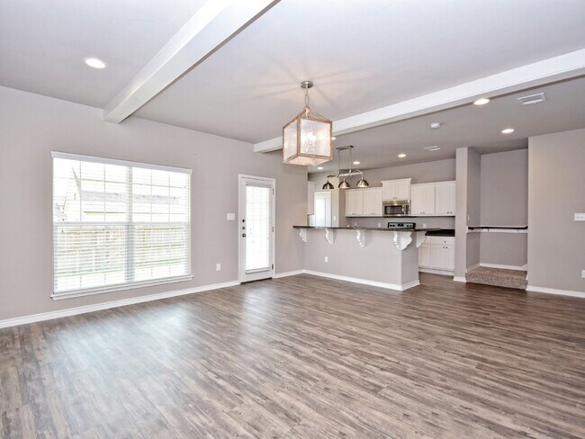 Building Photo - 3503 Summerway Dr