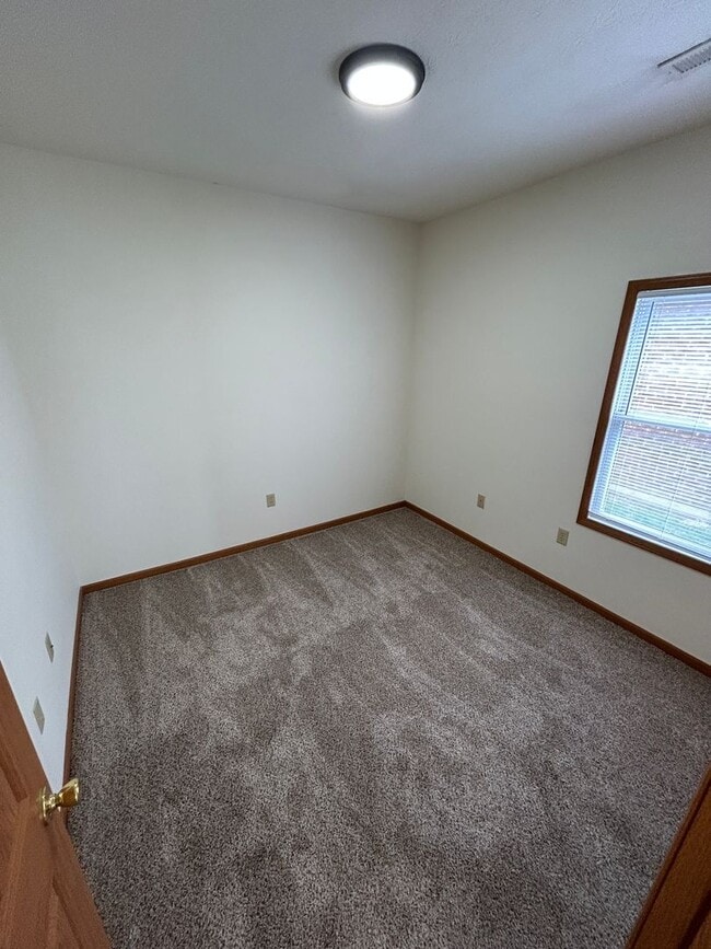 Building Photo - Modern & Spacious 3-Bedroom Ranch Condo – Coming April 2026!