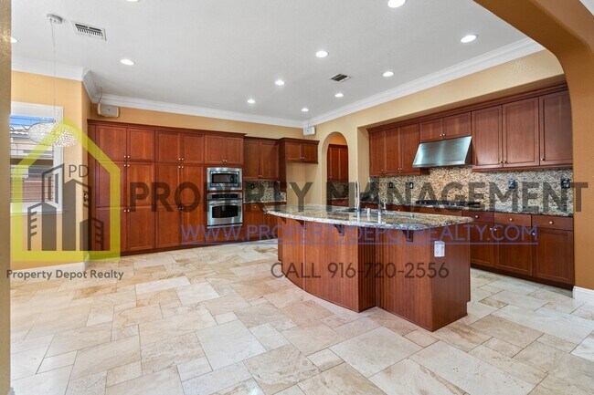 Building Photo - Stunning Custom 5-Bedroom, 3-Bath Home in ...
