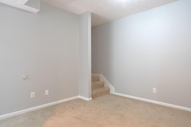 Building Photo - 3326 Yellow Sulphur Rd