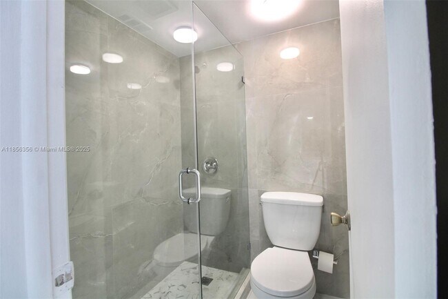 Building Photo - 13870 SW 62nd St