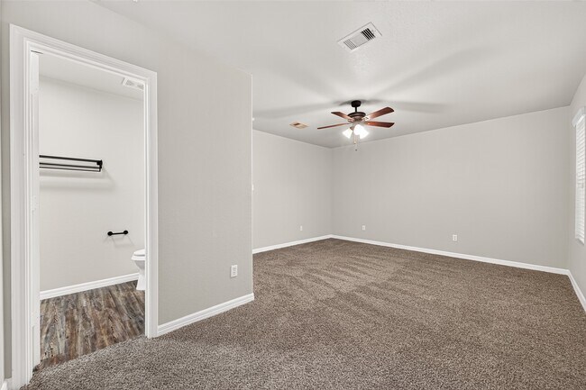Building Photo - 16743 Libson Falls Dr