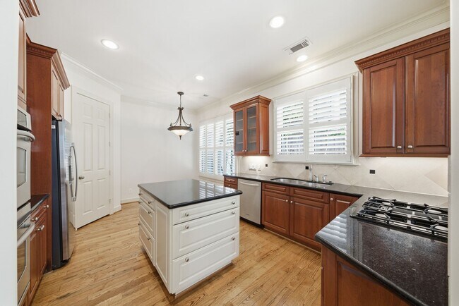 Building Photo - 6343 Mystic Bridge Dr